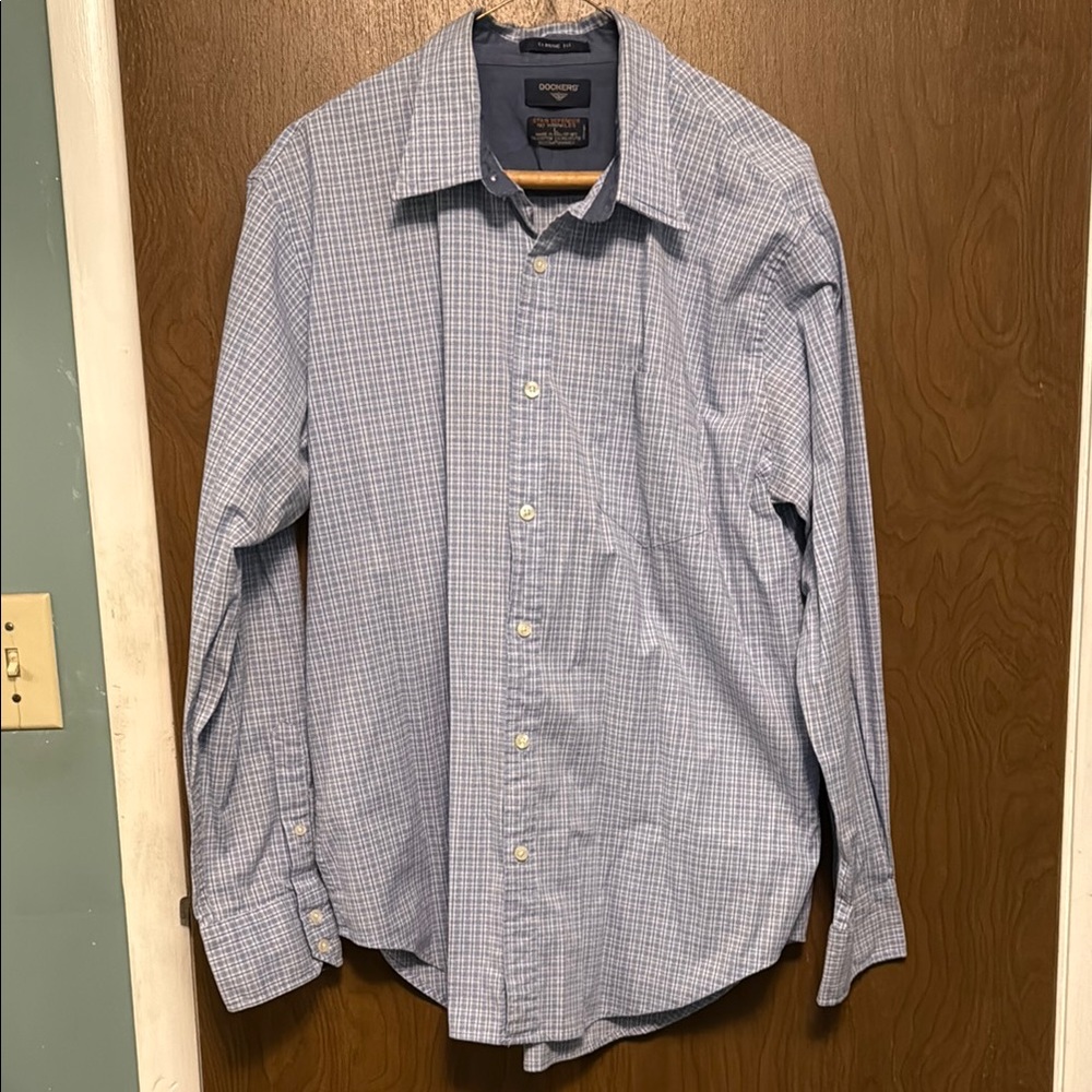 Men's Dockers blue button up shirt size L